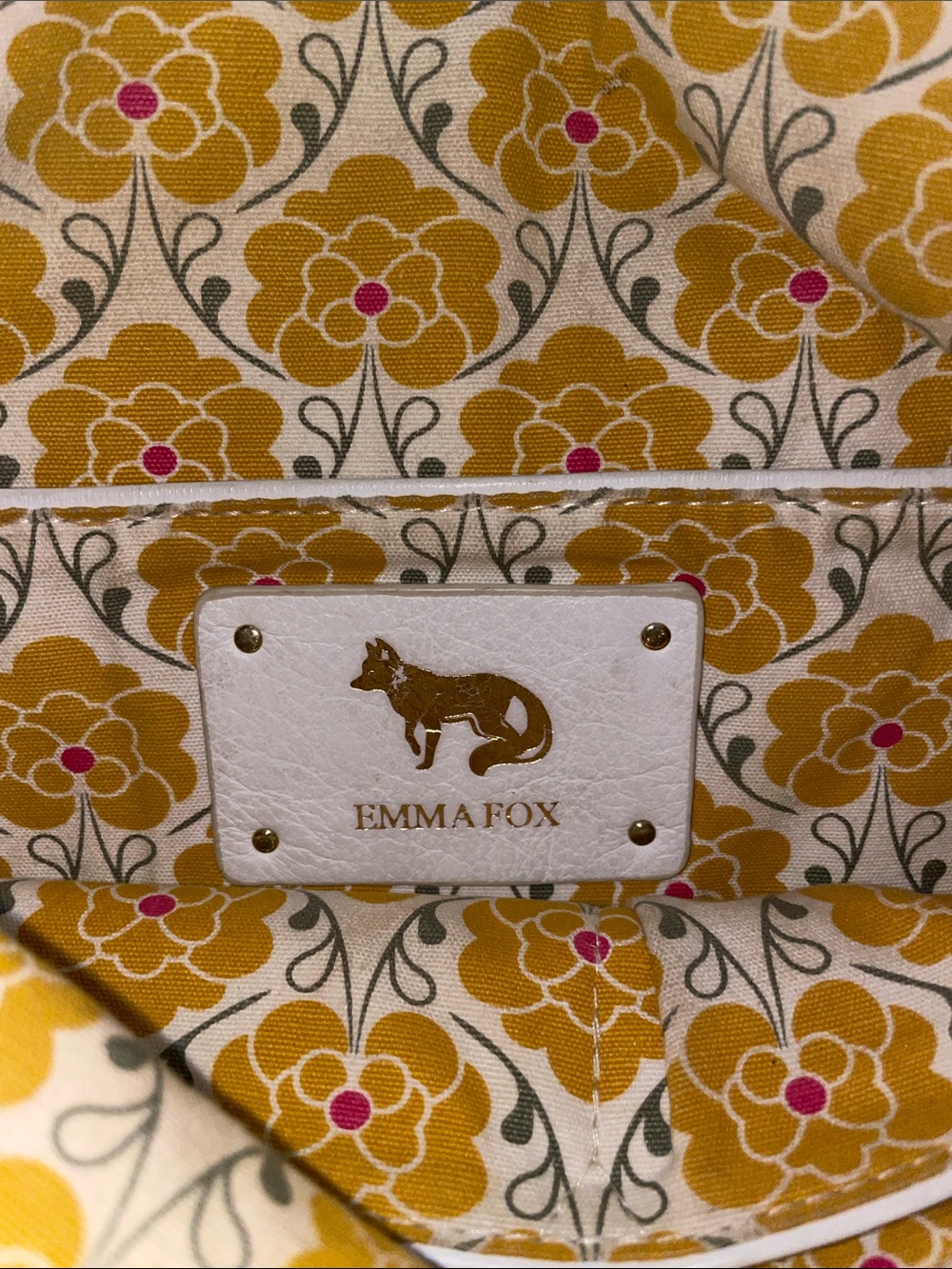 Emma Fox White purse with gold hardware - Picture 3 of 7